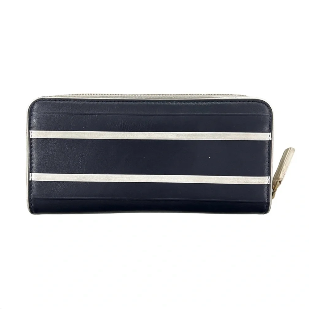 Dior Vibe Voyageur Zip Around Wallet